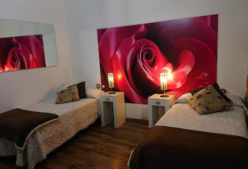 Номер Стандарт с Балконом, La Pata De Oca Hostal Rural Y Albergue