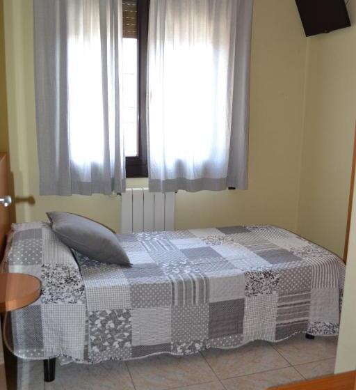 Номер Стандарт Индивидуальный, Hostal Bartis