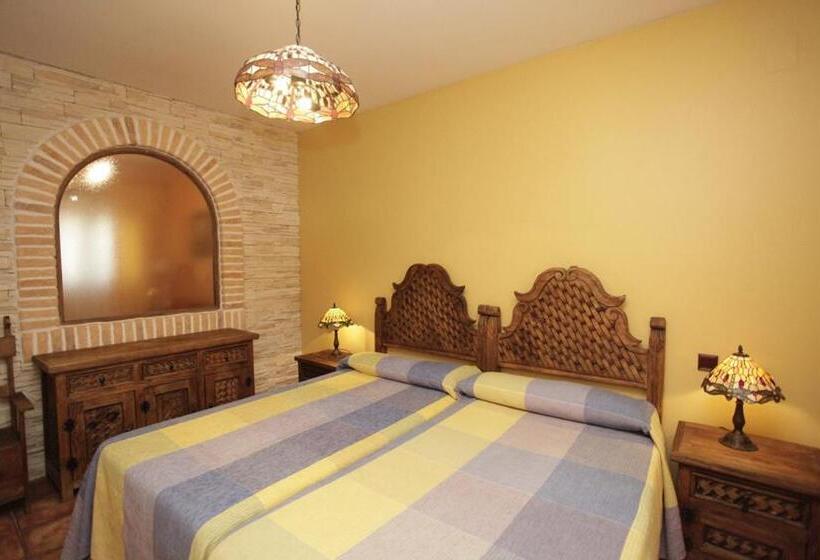 Полулюкс, Hostal Restaurante Rijujama