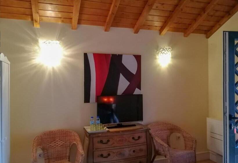 Номер Стандарт, Casa De Quintã