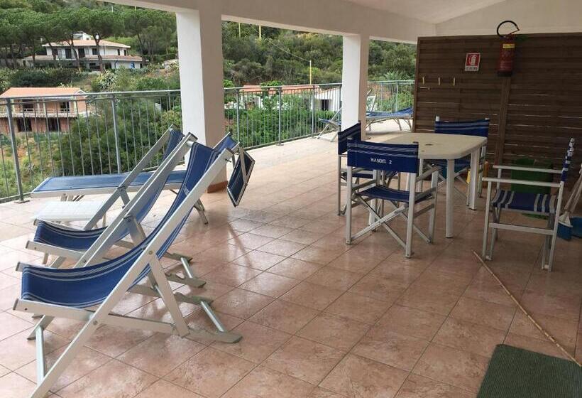 آپارتمان سوپریور 1 خوابه, Mandel Club