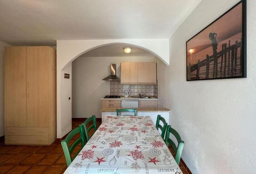1 Bedroom Apartment with Terrace Sea View, Mandel Club