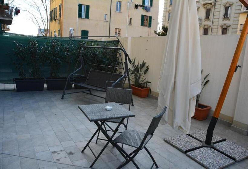 غرفة قياسية مزوَّدة بتراس, Le Veneri Del Golfo