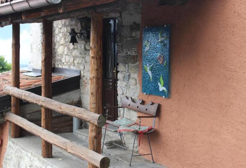 Четырехместный Номер Стандарт, Agriturismo La Nevera