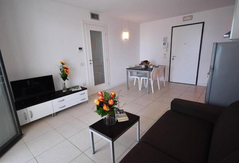 Апартаменты 2 Спальни, Aparthotel Alessandria