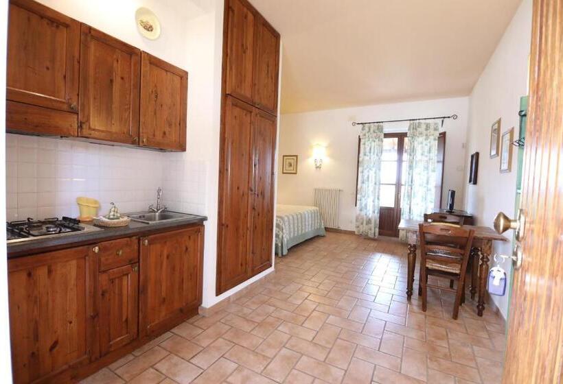 スタンダードスタジオ, Agriturismo Arlena