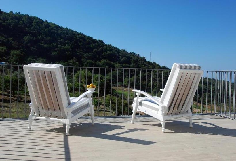 Номер Стандарт с Террасой, Villa Cirimarco