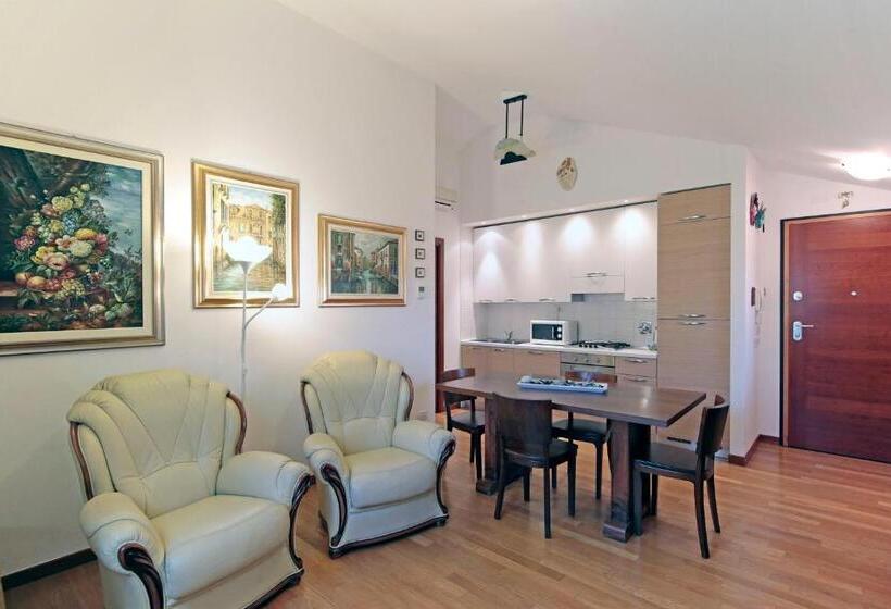1 Bedroom Penthouse Apartment, Residence Rialto