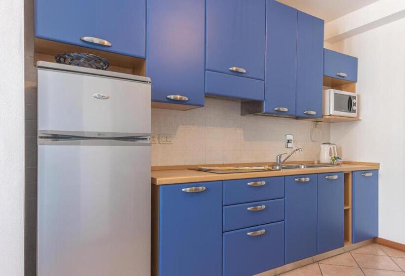 استودیوی استاندارد, Residence Rialto