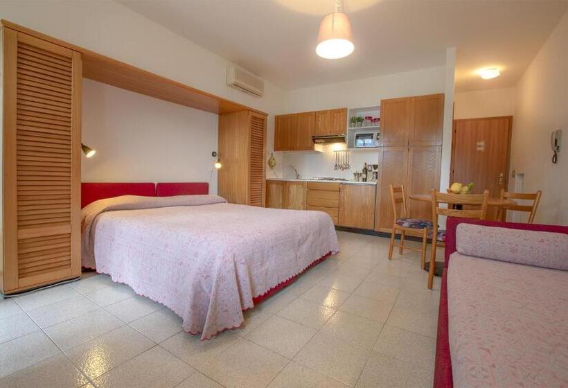 استودیو استاندارد با بالکن, Residence Il Cedro