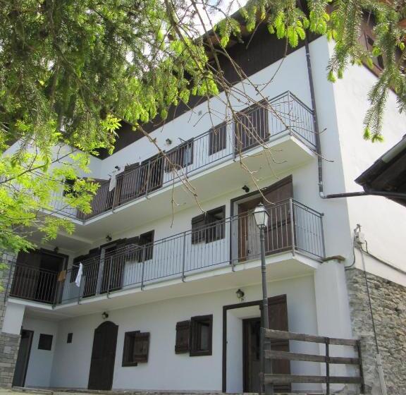 آپارتمان 1 خوابه همکف, Casa Chamonin