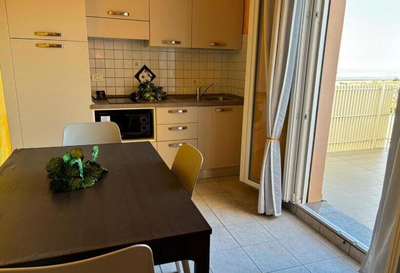 Apartamento 1 Dormitório Vista Mar, Residence Summer Dream
