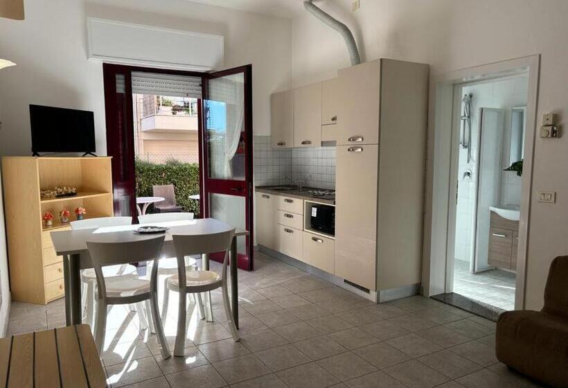 Escritório Estándar, Residence Summer Dream