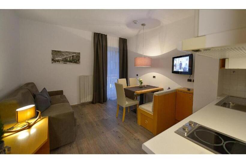 Апартаменты 1 Спальня с Балконом, Apparthotel Central