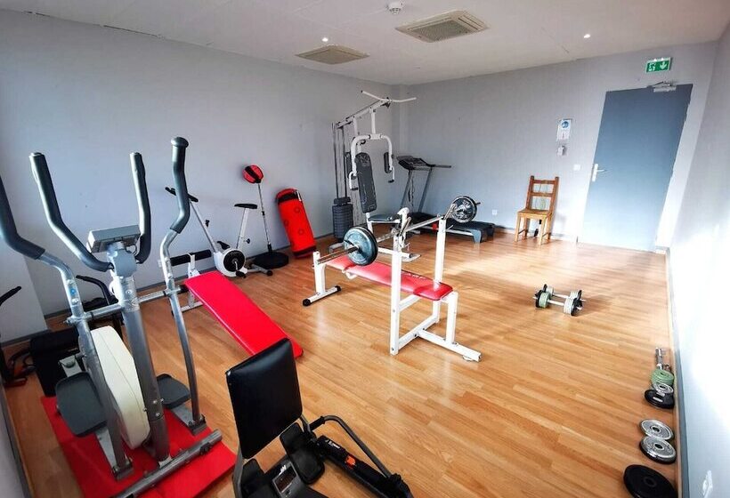 Студия Стандарт, Paris Par Trains, Area, Studios Avec Salle De Bain Et Kitchenette Privées, Ou, Chambres Avec Salles