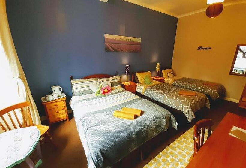 Семейный Номер Совместный Санузел, Aabalree Guest House