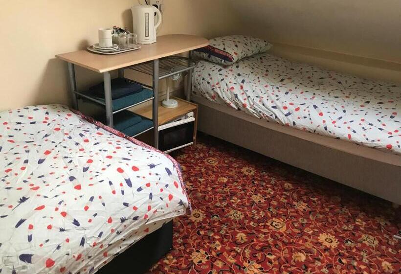Номер Стандарт Совместная Ванная, Bayside Guest House