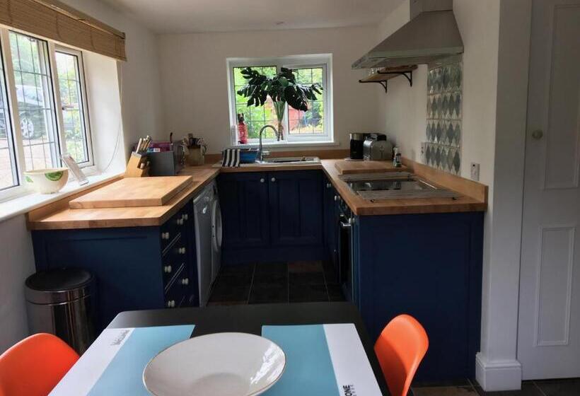 Апартаменты 2 Спальни, Wartling Place Country House