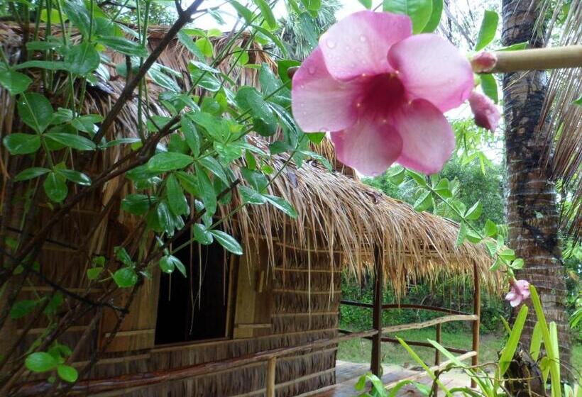 بانگلوی استاندارد, Le Logis De Kep