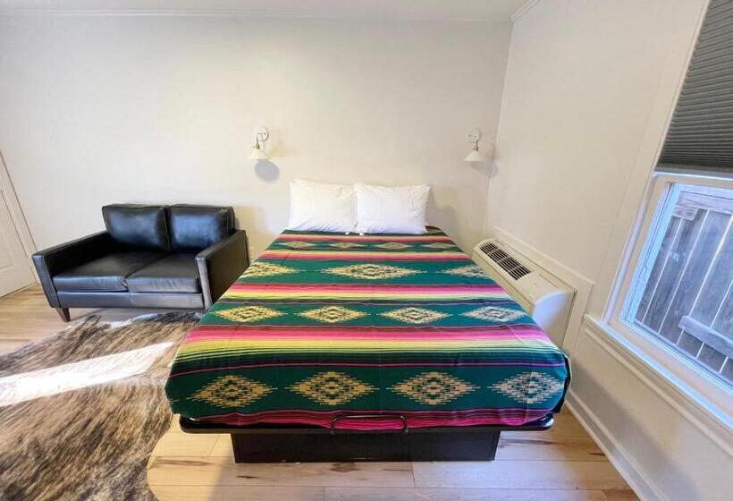Люкс, Frederick Motel