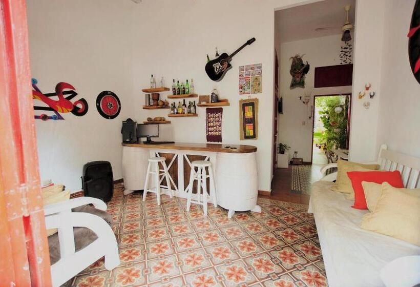 اتاق لوکس, La Puerta Roja Guest House