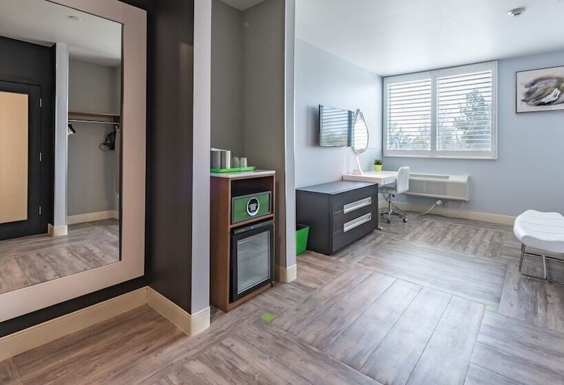 장애인을 위한 킹사이즈 침대 스탠다드 룸, Lexen Hotel   North Hollywood Near Universal Studios