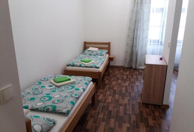 패밀리 스위트, Penzion A Wellness U Třeboňské Madony
