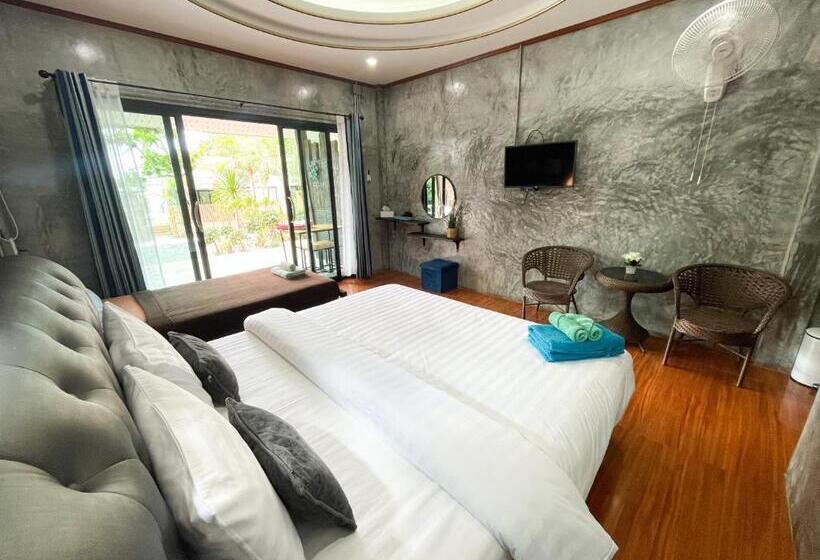 标准三人间, Dara Homestay