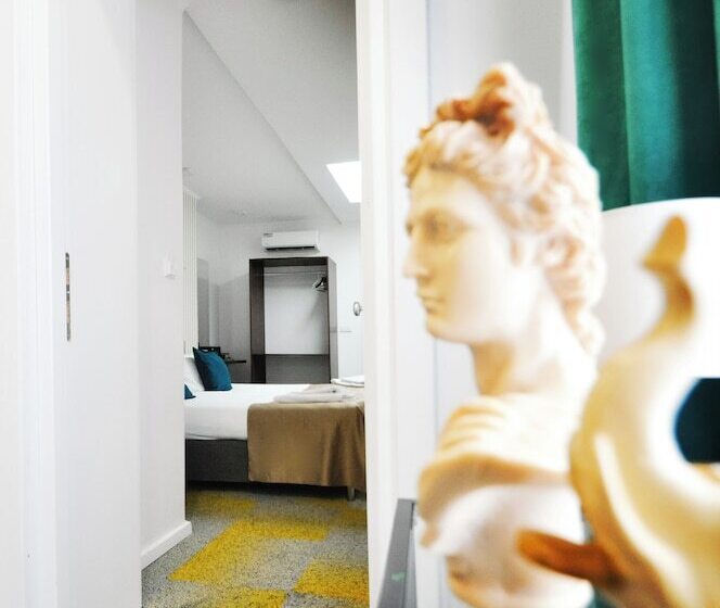 اتاق لوکس, Heritage Hotel Petrakija