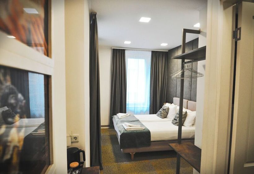 اتاق لوکس, Heritage Hotel Petrakija