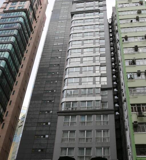 استودیوی استاندارد, 218 Apartment
