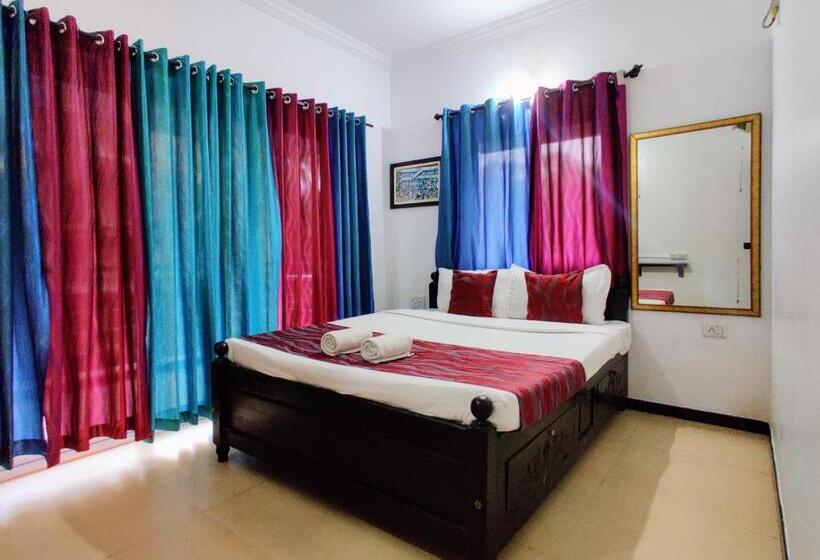 2 Bedroom Apartment Pool View, Ivy Retreat  Serviced Apartments