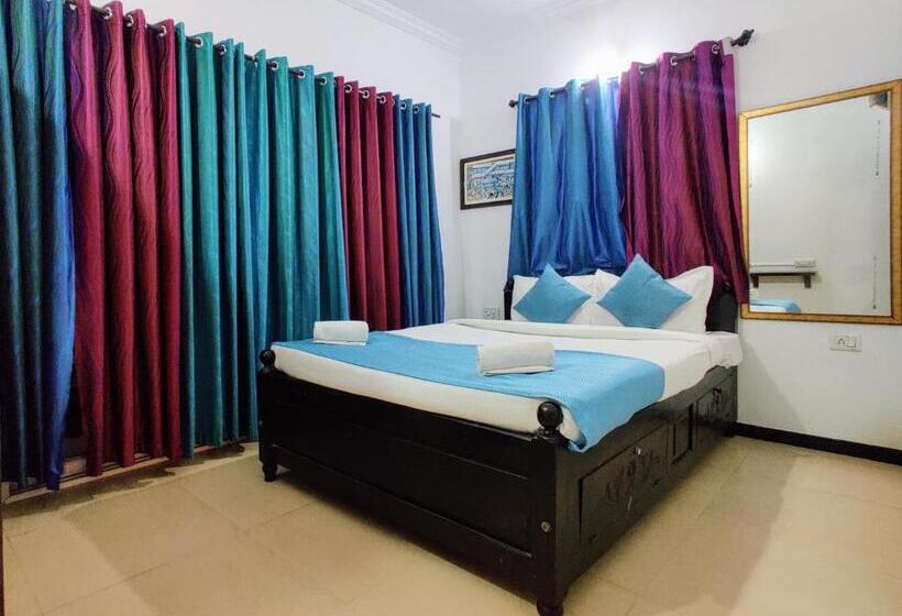 2 Bedroom Apartment Pool View, Ivy Retreat  Serviced Apartments