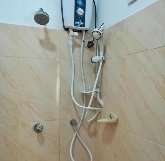 Quarto Triplo Economy, Sera Villa