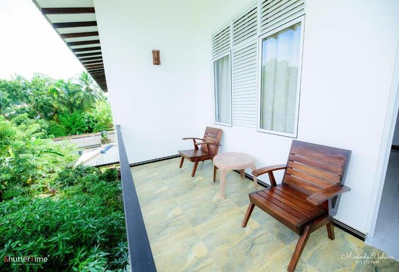 Quarto Triplo Deluxe, Sera Villa