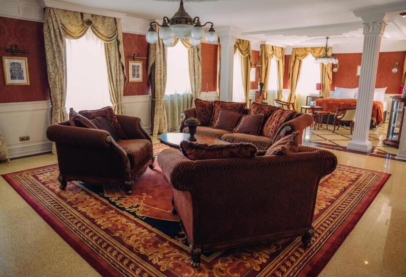 سوییت سوپریور, Erla Villa