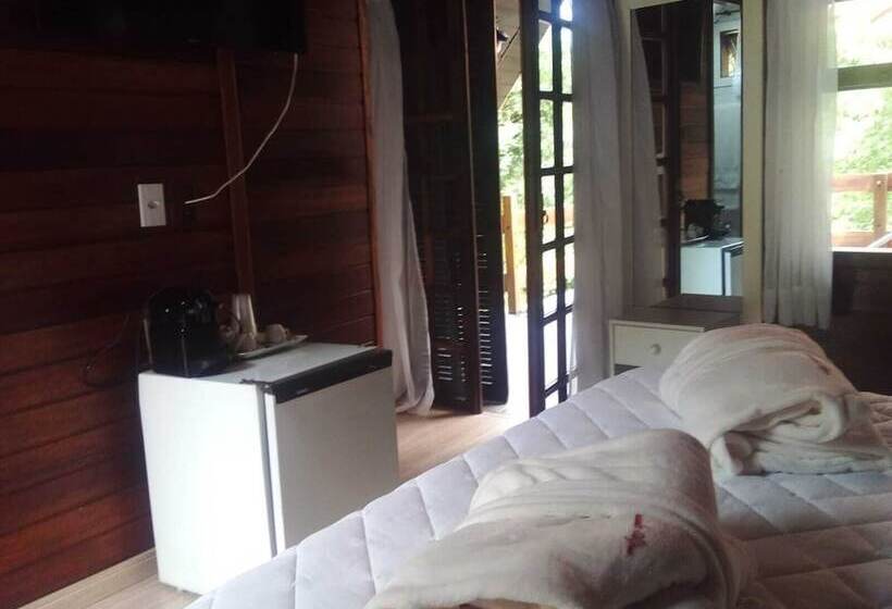 Quarto Deluxe, Pousada Alpes