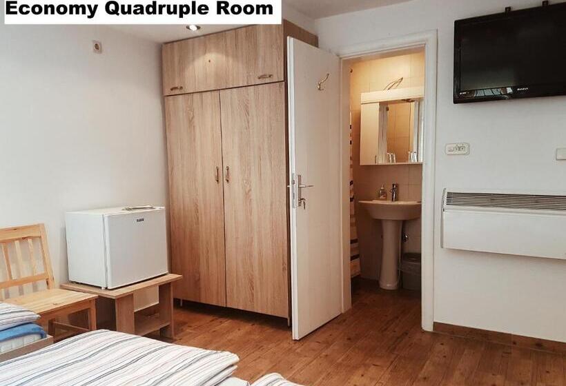 Economy Quadruple Room, Guest House Edem Ii