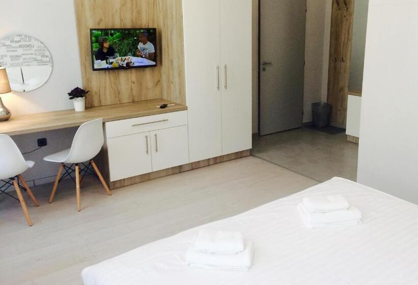 Номер Стандарт, Pension Phoenix