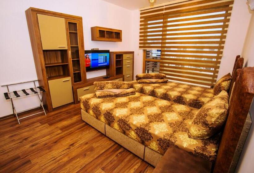 סטודיו דלוקס, Boutique Apart Hotel Versis