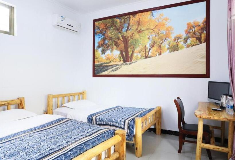 غرفة عائلية مطلّة علي الحديقة, Dunhuang Hu Yang Inn