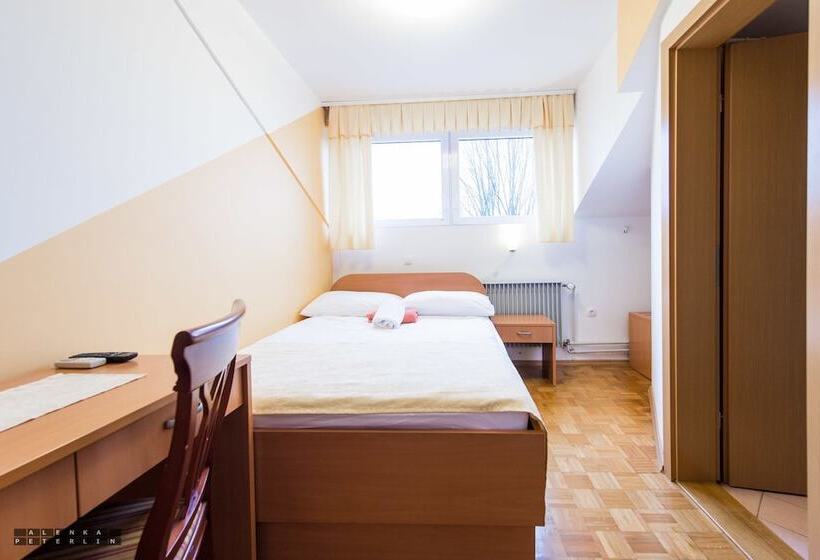اتاق استاندارد, Guesthouse Kolesar