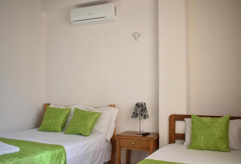 3-Bett-Standardzimmer, Comercial Neiva