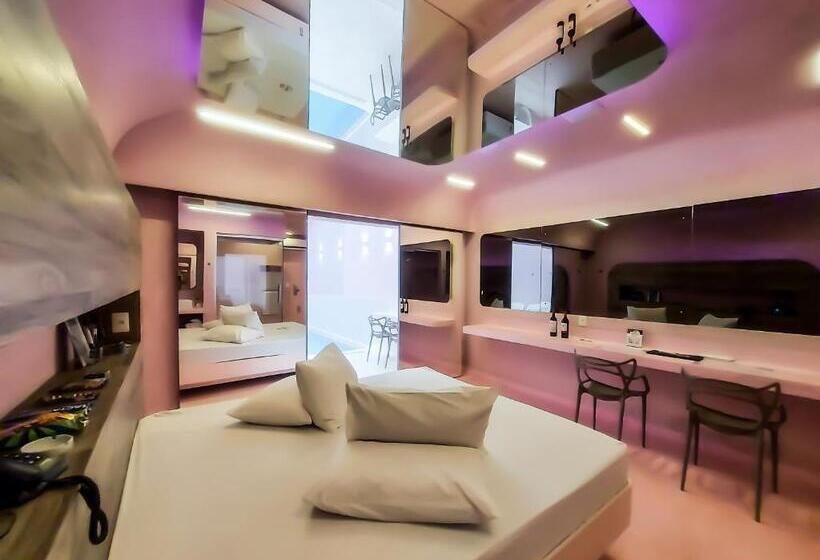 اتاق لوکس, Motel Belle