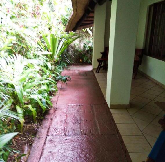 Chambre Supérieure Vue Jardin, African Ambience Guest House