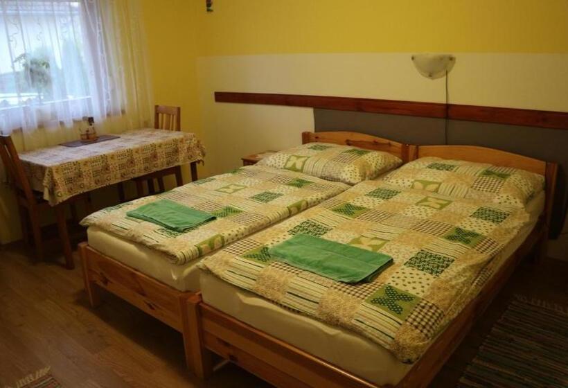 آپارتمان 1 خوابه, Gaál Vendégház