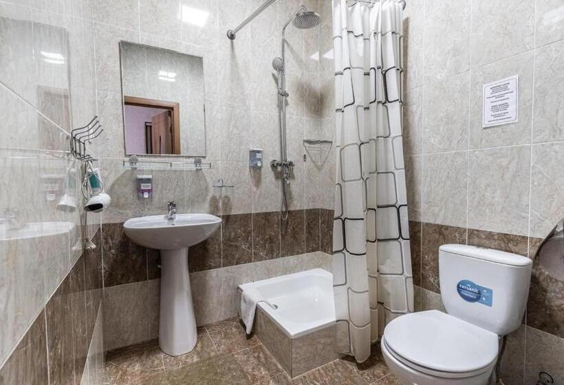 اتاق استاندارد, Madanur