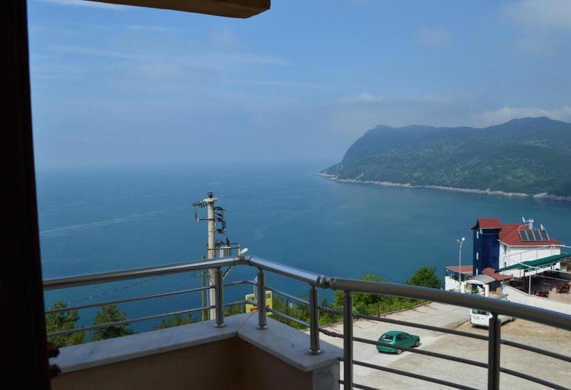 اتاق لوکس چهار تخته, Amasra Ceylin Otel