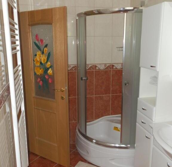اتاق استاندارد, Sobe Apartma Milena