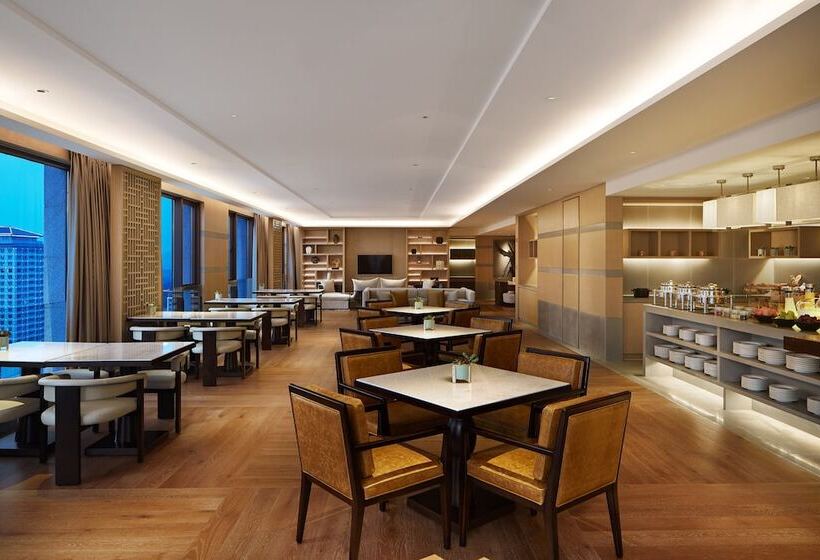 스탠다드 룸 더블 침대, Sheraton Yunfu Xinxing